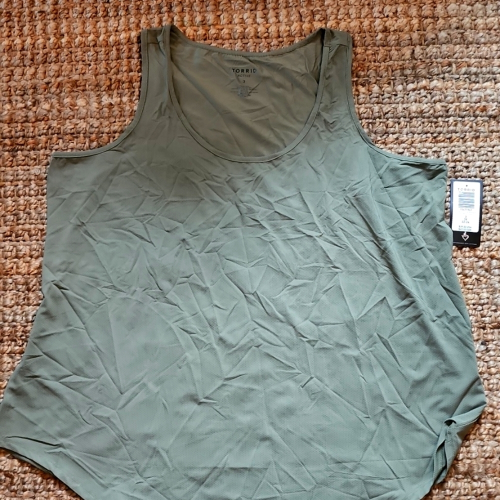NWT Torrid Perforated Quick Dry Tank
